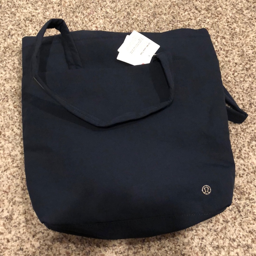 BRAND NEW On My Level Tote Bag (LuLuLemon)